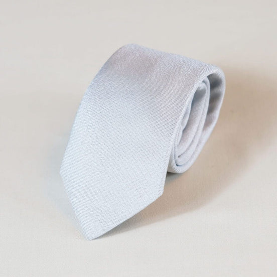 Corbata de seda gris lisa – Fabricada en Italia