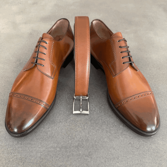 Cinturón artesanal de piel marrón nogal mediano