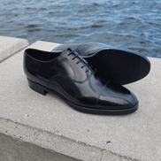 Classic Polished Black Oxford with Toe Cap by Bonafè
