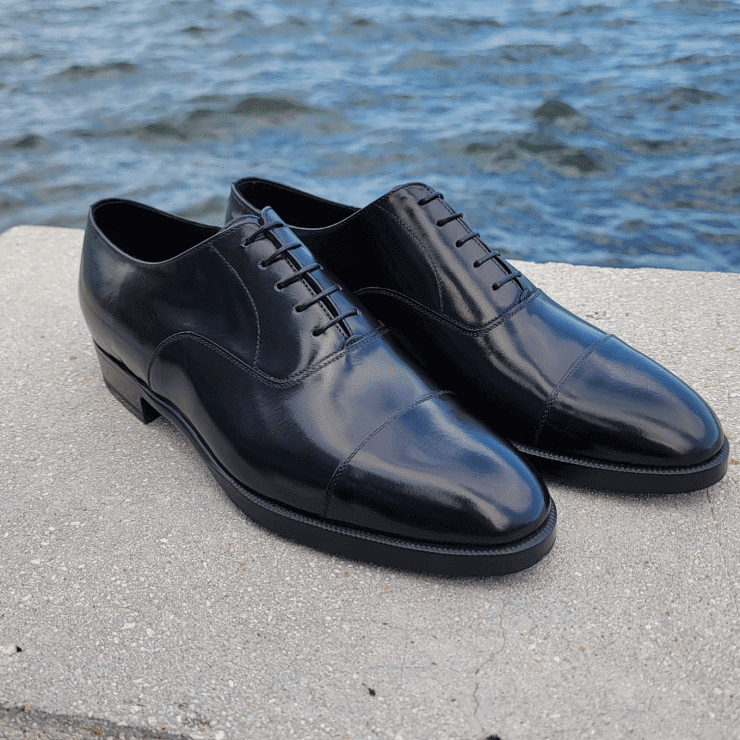 Classic Polished Black Oxford with Toe Cap by Bonafè