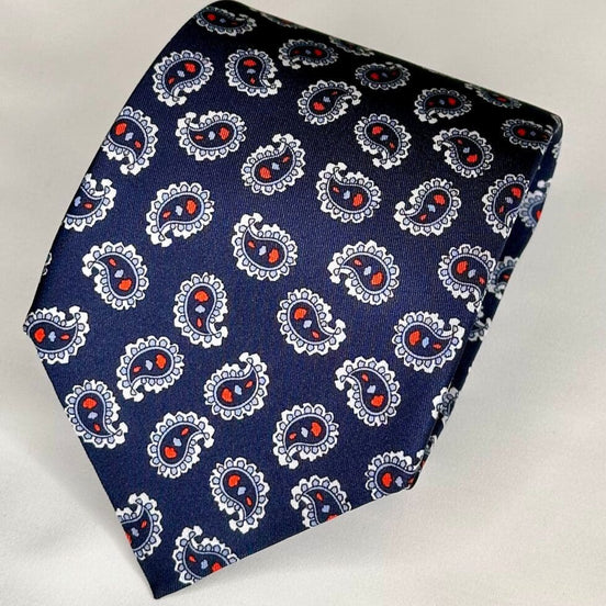 Corbata de seda azul oscuro con diseño paisley blanco – Hecha en Italia
